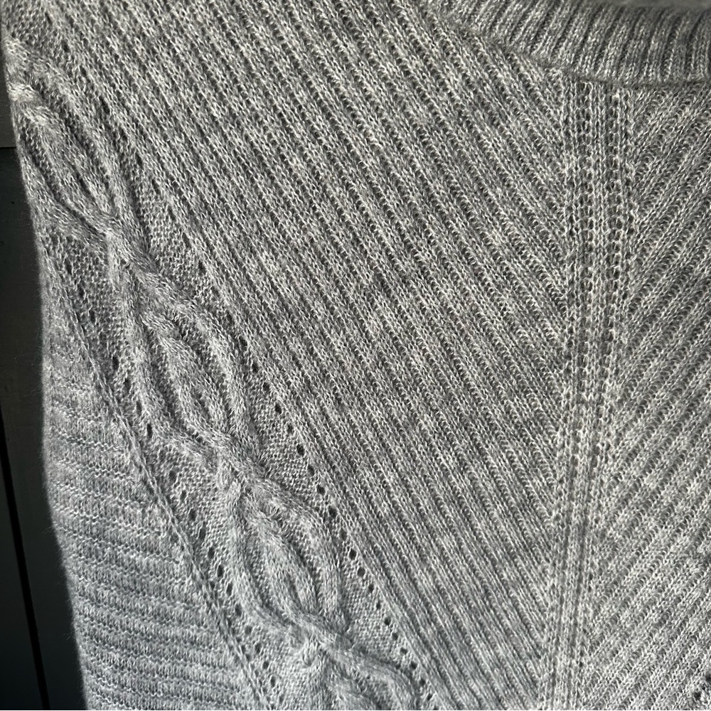NEW White House Black Market Women’s S Cowl Neck Sleeveless‎ Sweater Light Grey - Picture 5 of 11